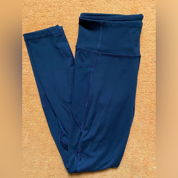 EUC Old Navy Go Dry Leggings - Picture 1 of 6